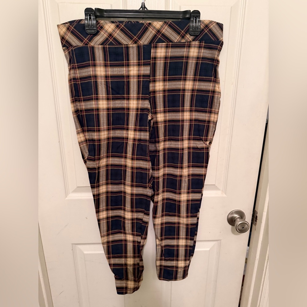 Torrid Navy Blue plaid leggings